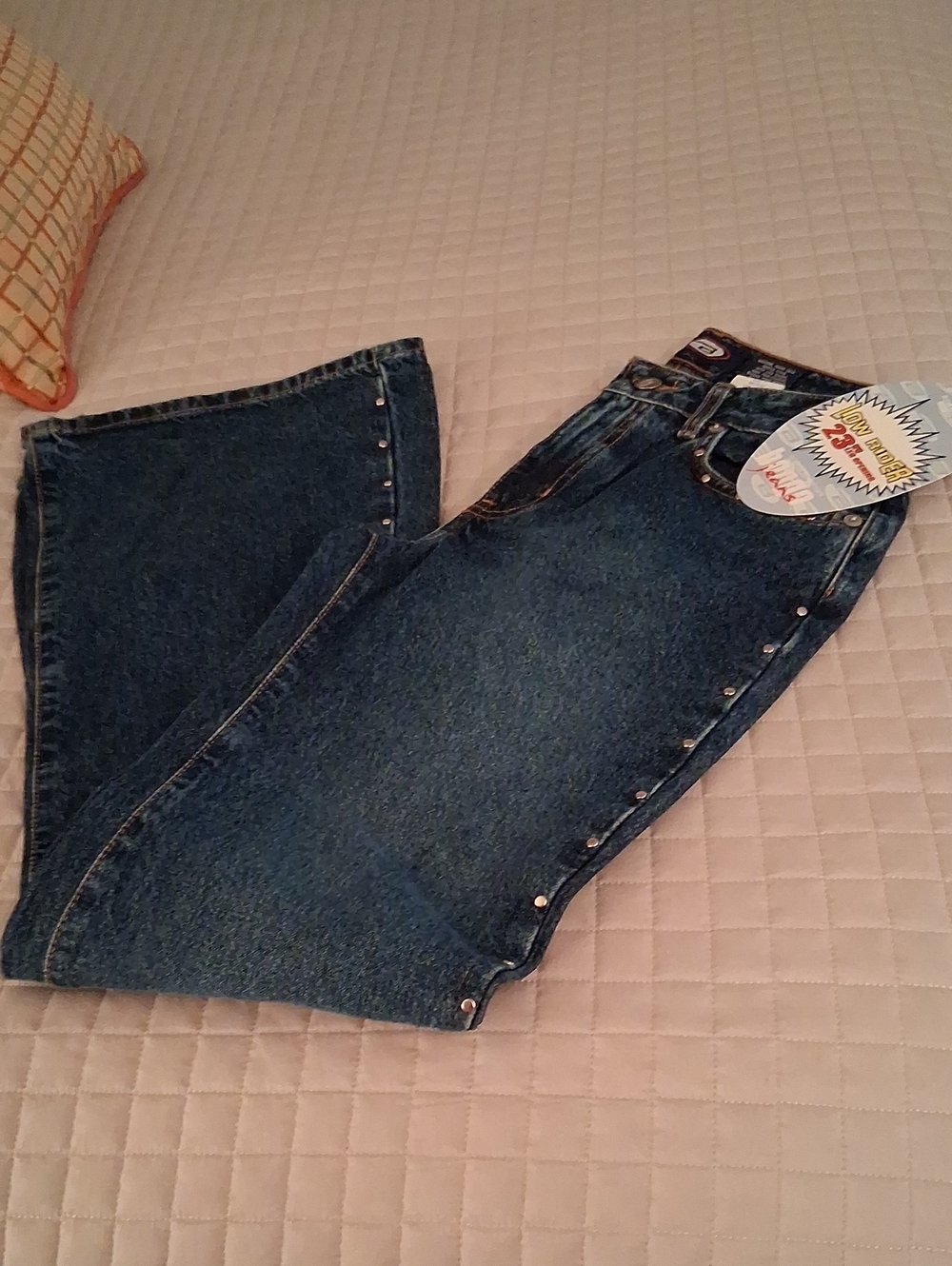 BONGO Women's Dark Blue Flare Jeans with Side Studs Sz.3/31